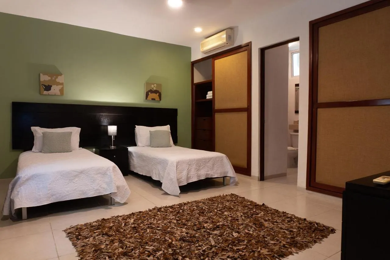 Meridian 207 Condo Playa del Carmen