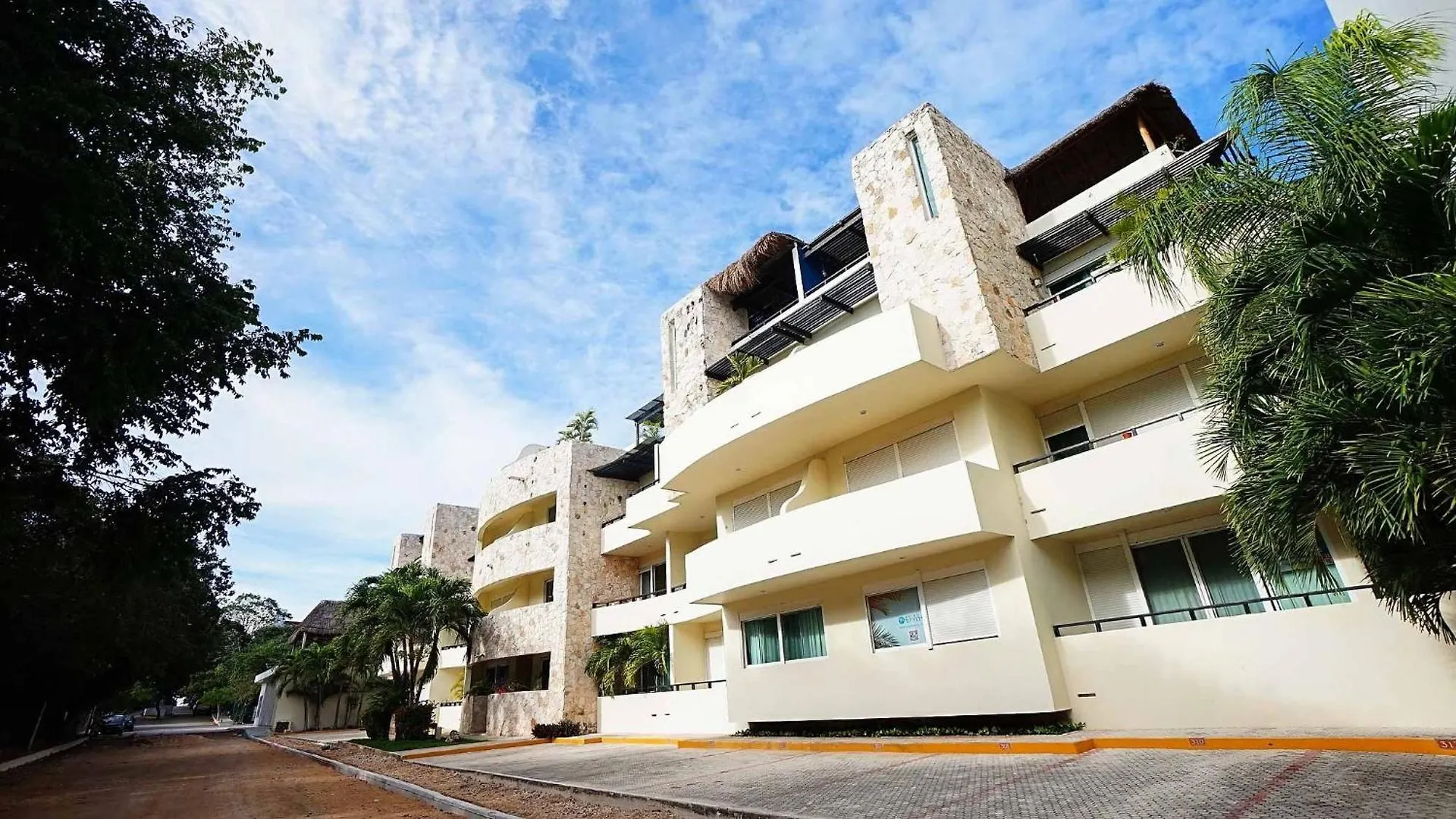 Daire Meridian 207 Condo Playa del Carmen